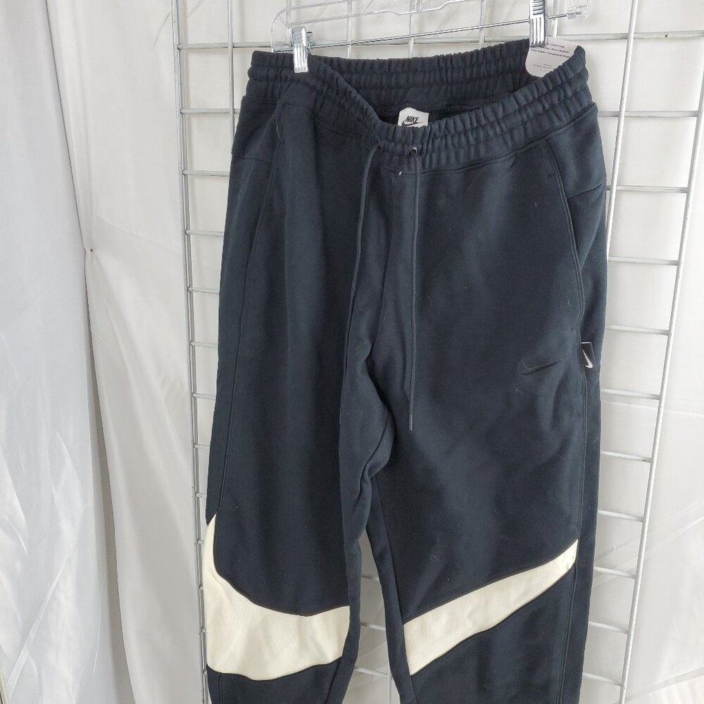 NWT Black Nike Joggers M